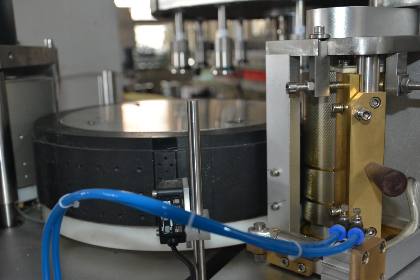 热熔 胶 贴标机 3